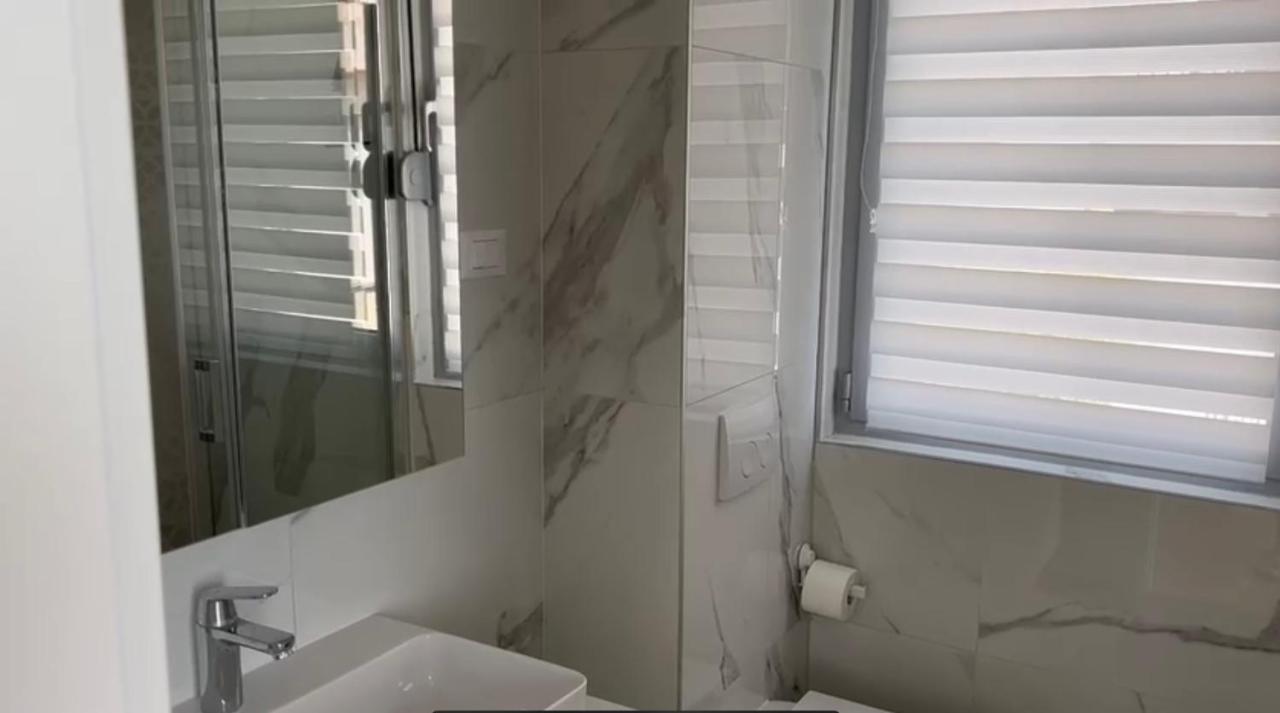 Splendid Split View Apartment מראה חיצוני תמונה